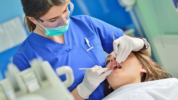 سوابق کاری دندانپزشکی در رزومه